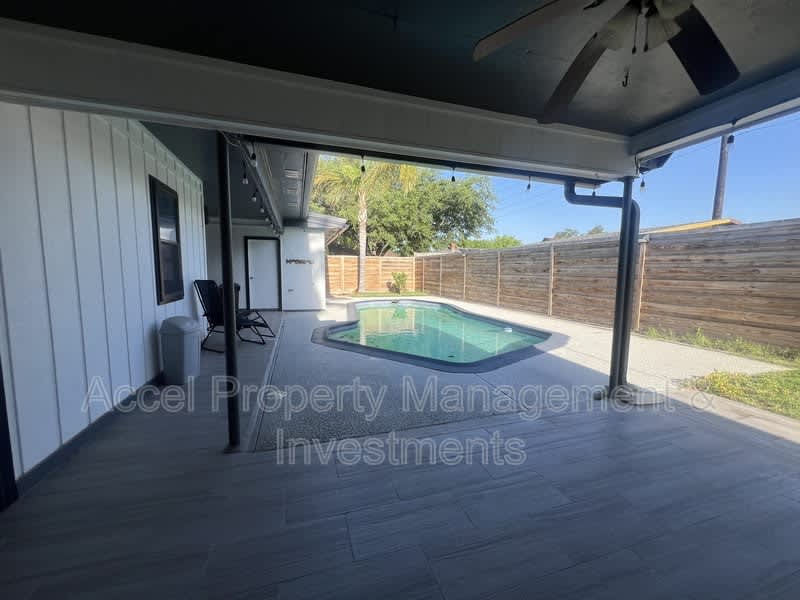 4701 N. 6th St. – photo 1