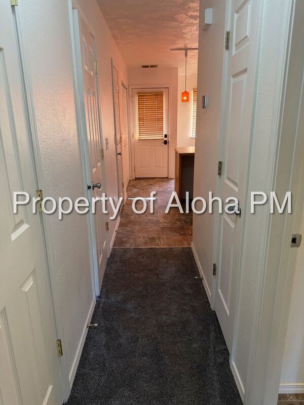 1802 S. Broxon St. – photo 4