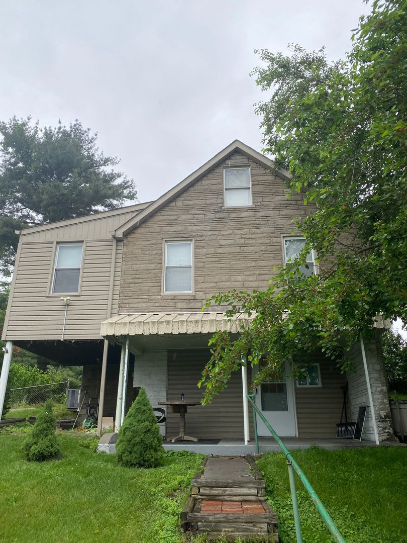 Beautiful 2BD 1BA single family house in Swissvale! – photo 4