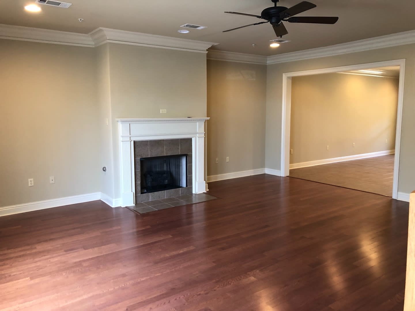 Large Luxury Gated Community in Dutchtown/Prairieville 3 Bedrooms NEAR NEW HOSPITAL – photo 3