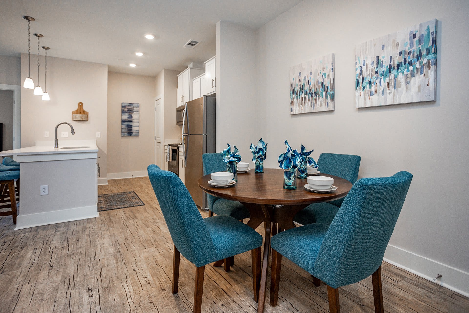 Farragut Junction Apartments – photo 4