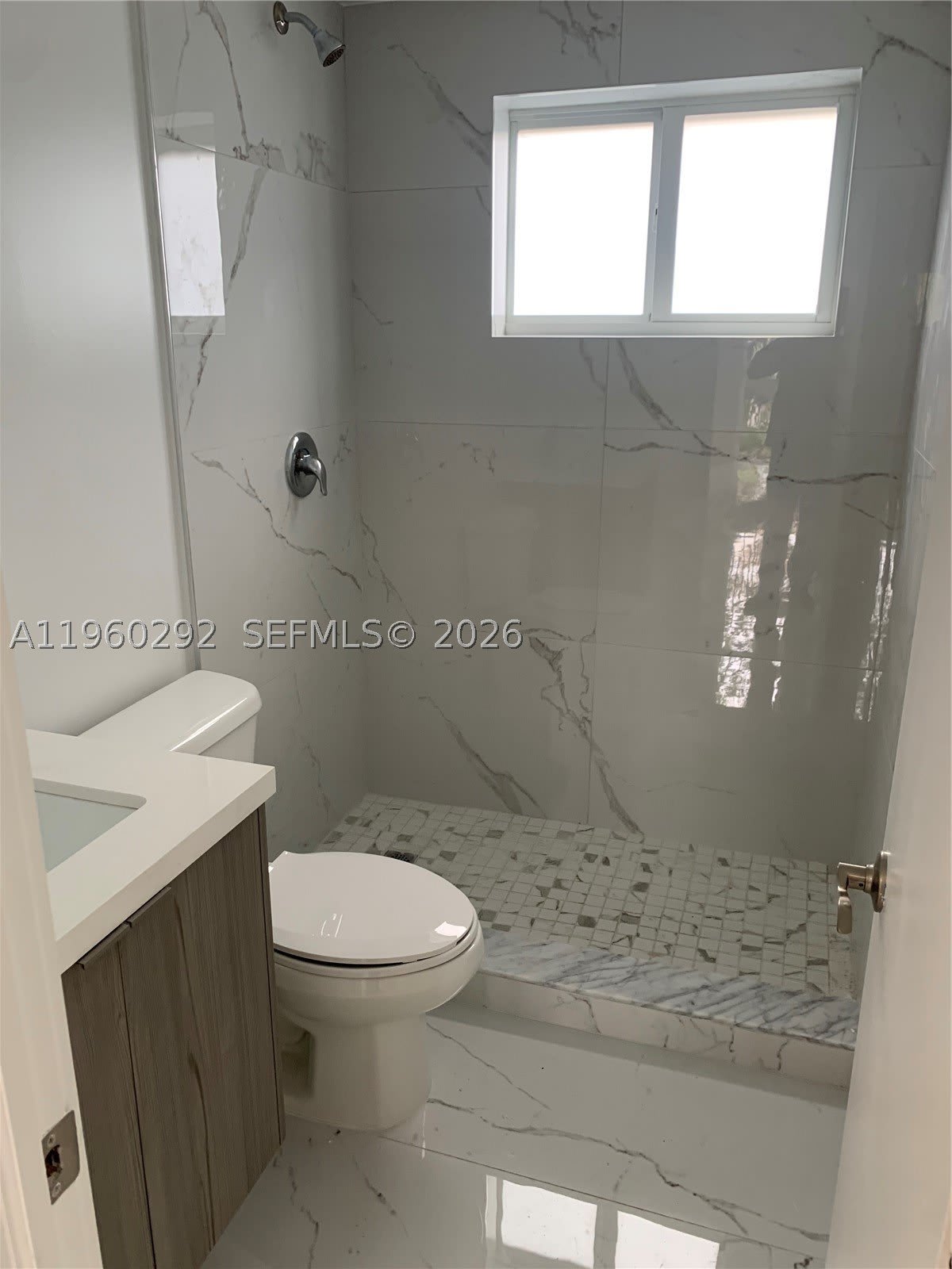 7843 NE 10th Ave – photo 5