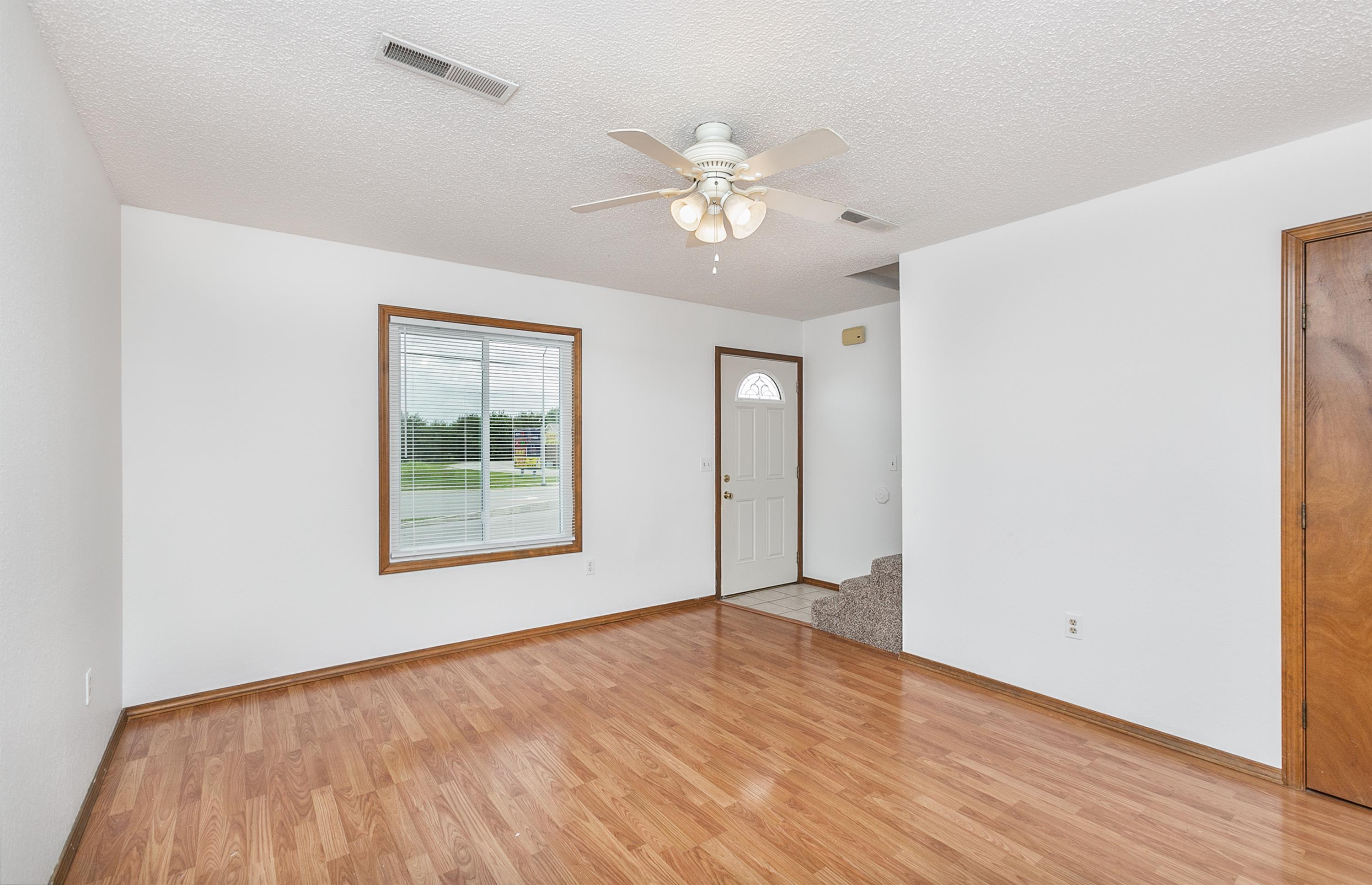 1207 N Main Street – photo 4