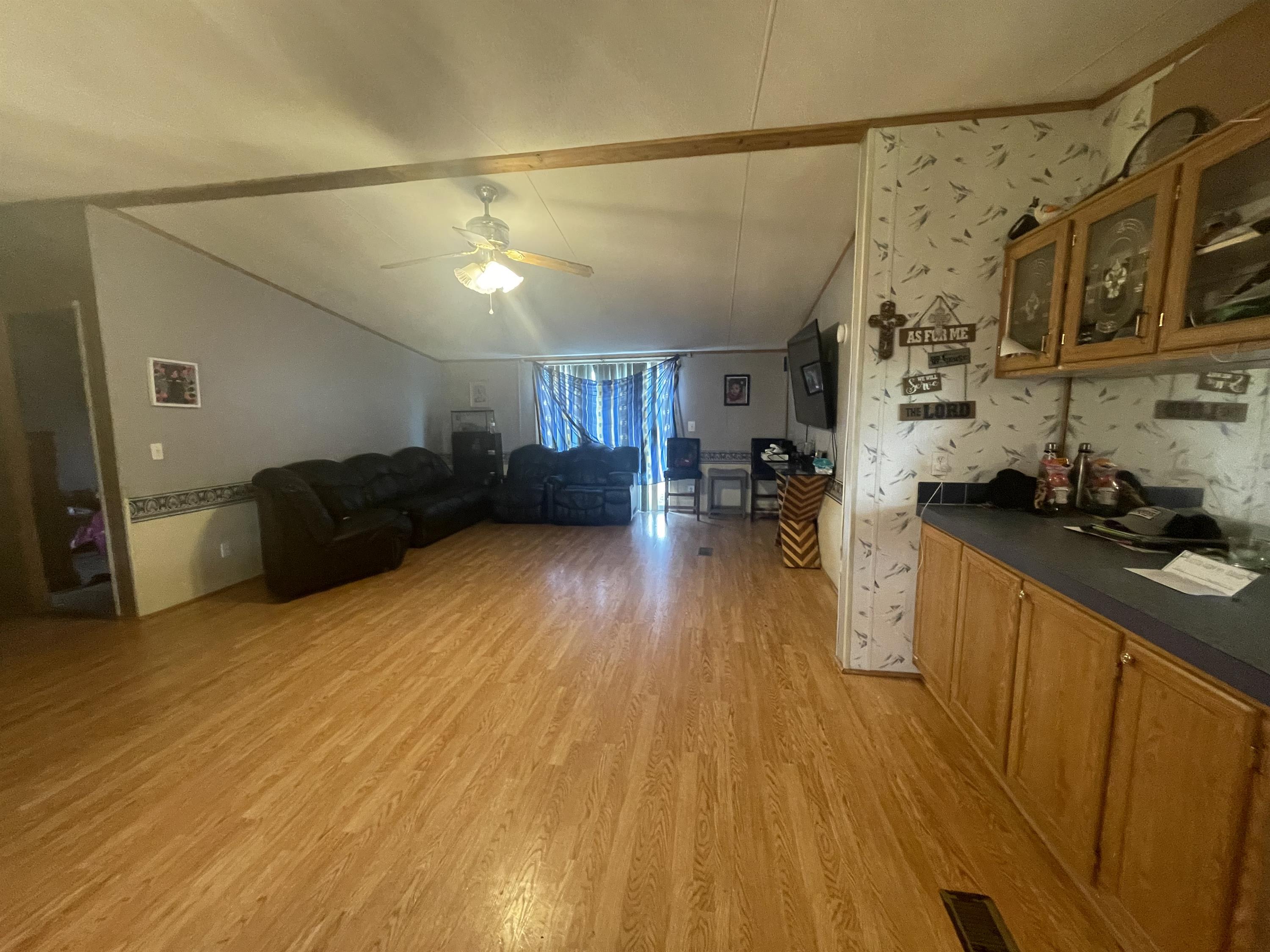 122 Roots Road – photo 4