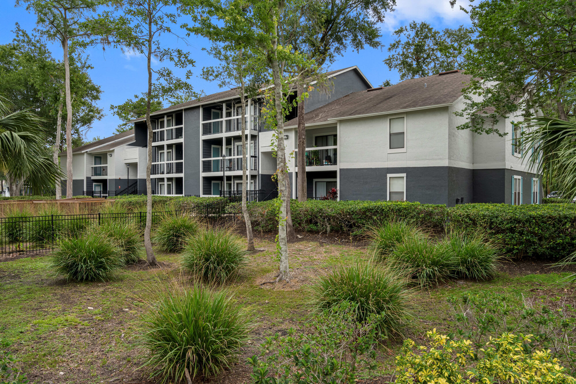 Lake Forest – photo 2