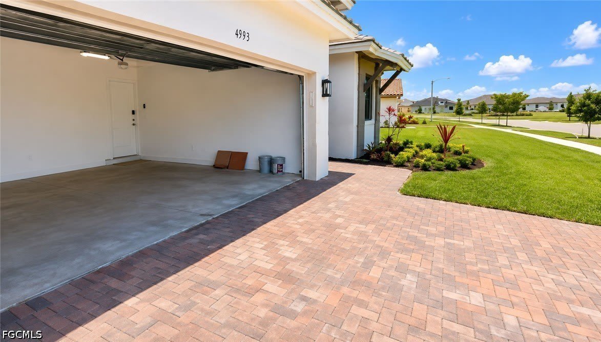 4993 Ofanto Lane W – photo 2