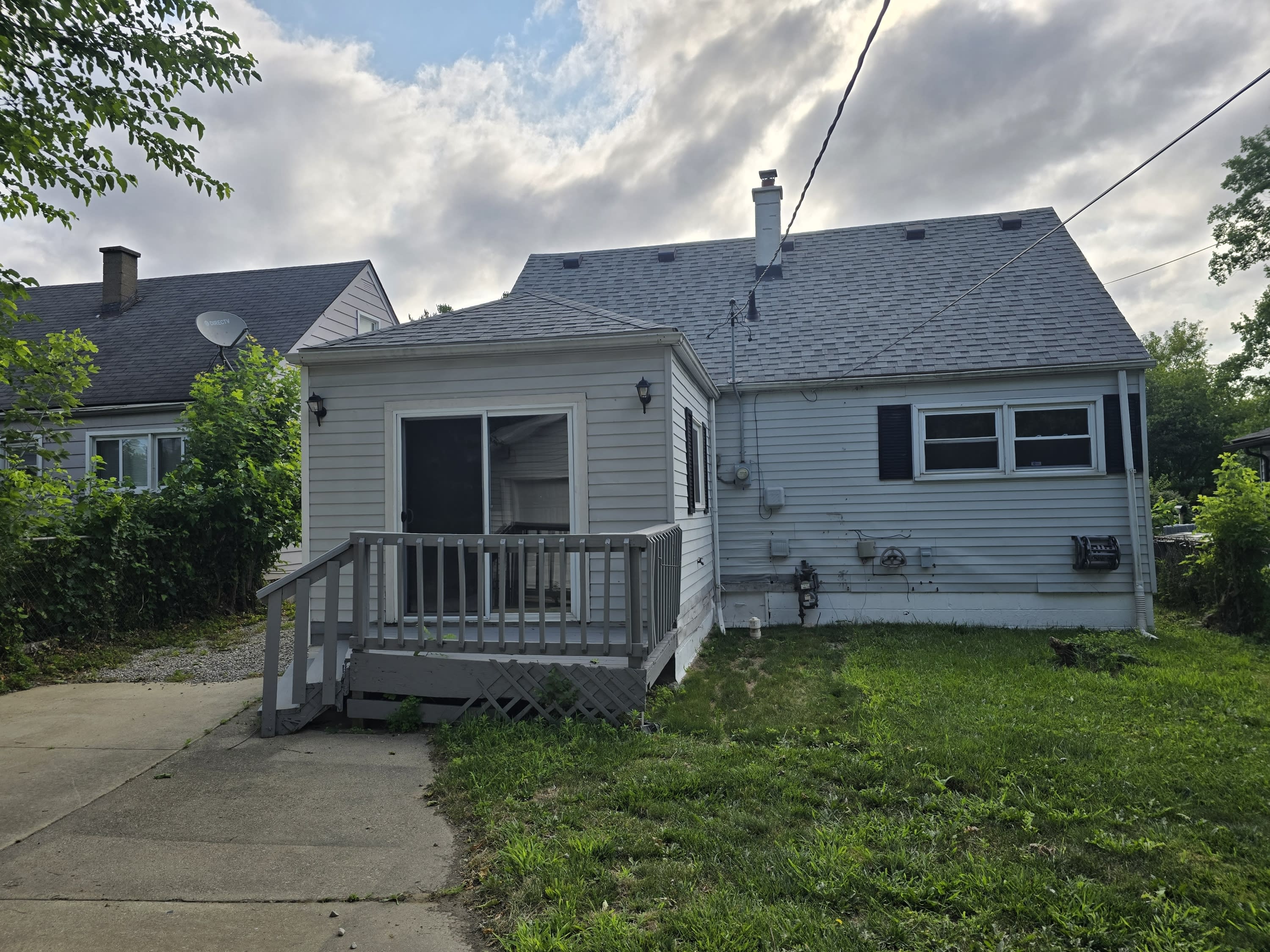 15126 Oldham Street – photo 1