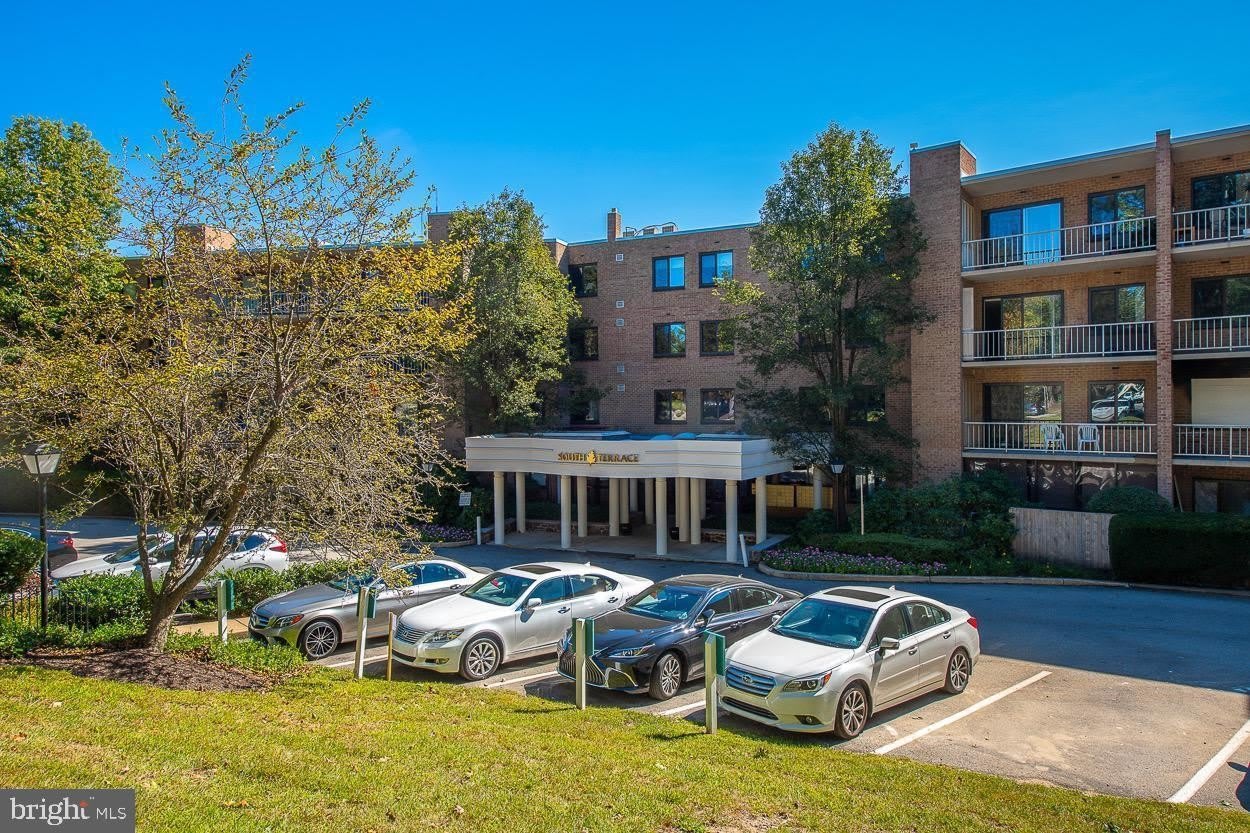 1637 OAKWOOD Drive – photo 1