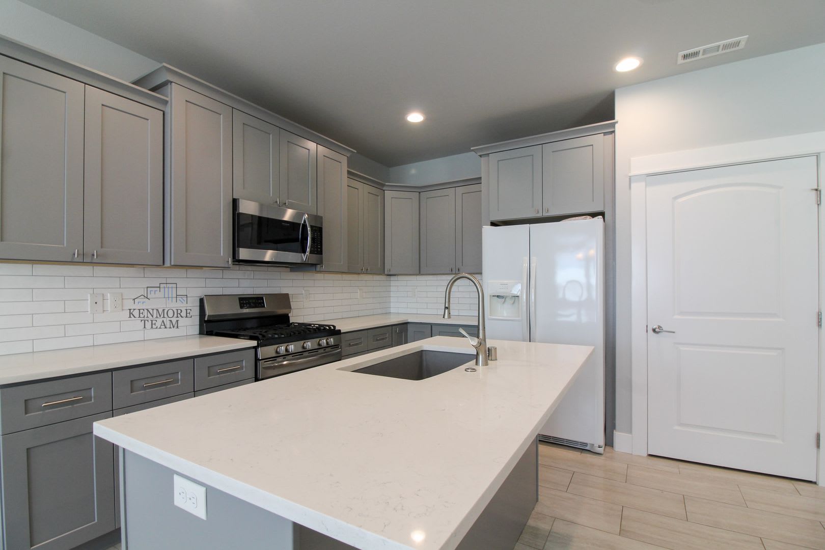 3 Bedroom 2 Bath Townhome In West Pasco – photo 3