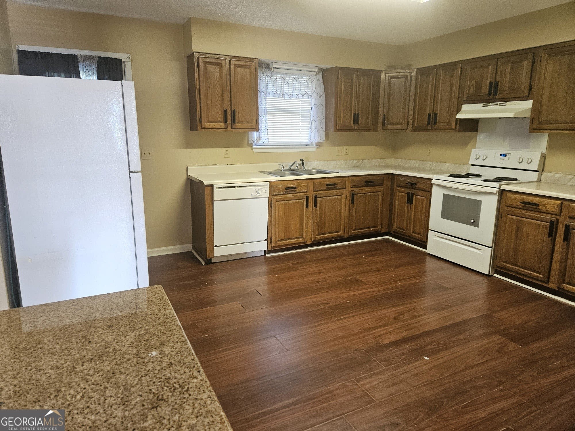 818 Robin Hood Trail – photo 5