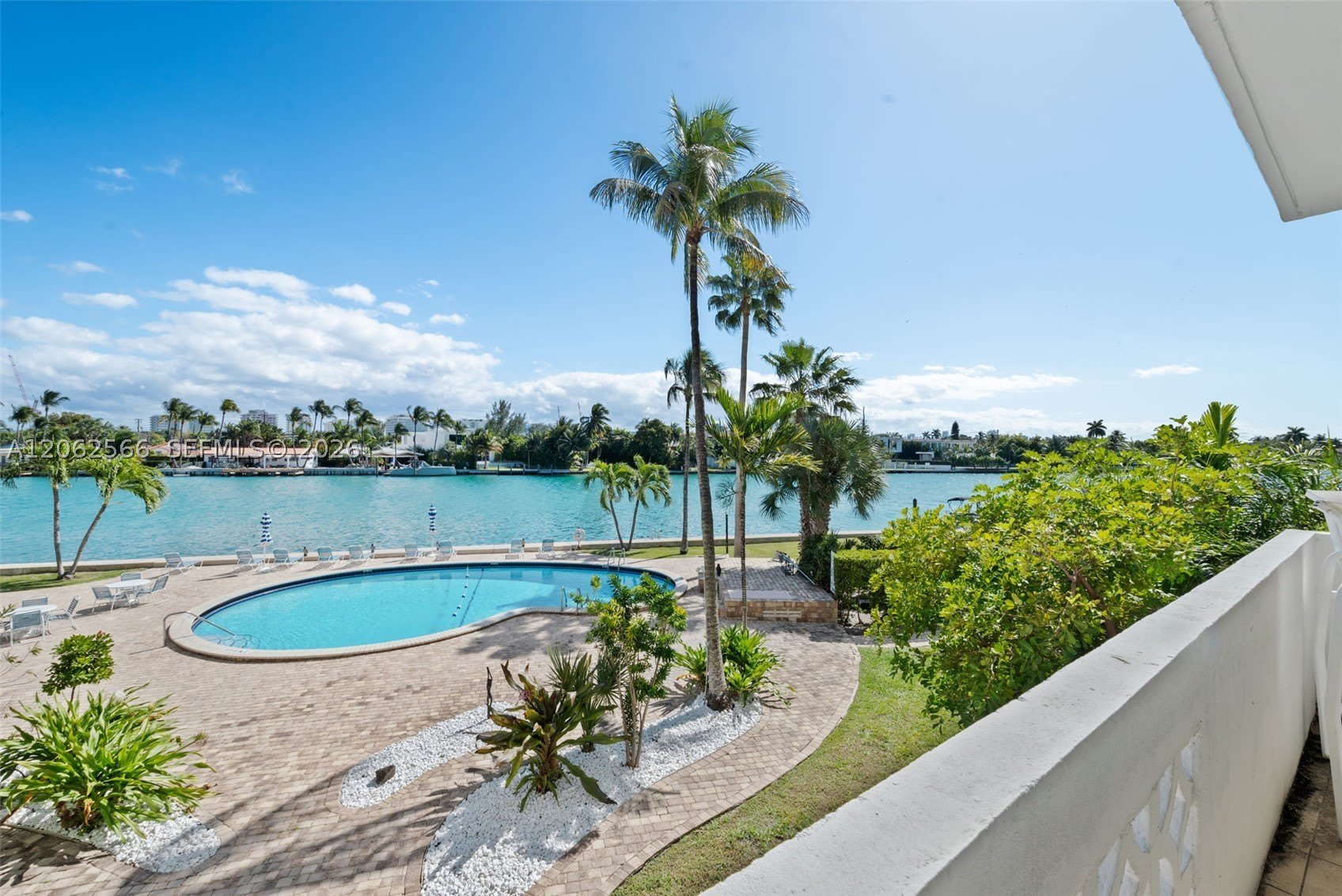 9101 E Bay Harbor Dr – photo 1
