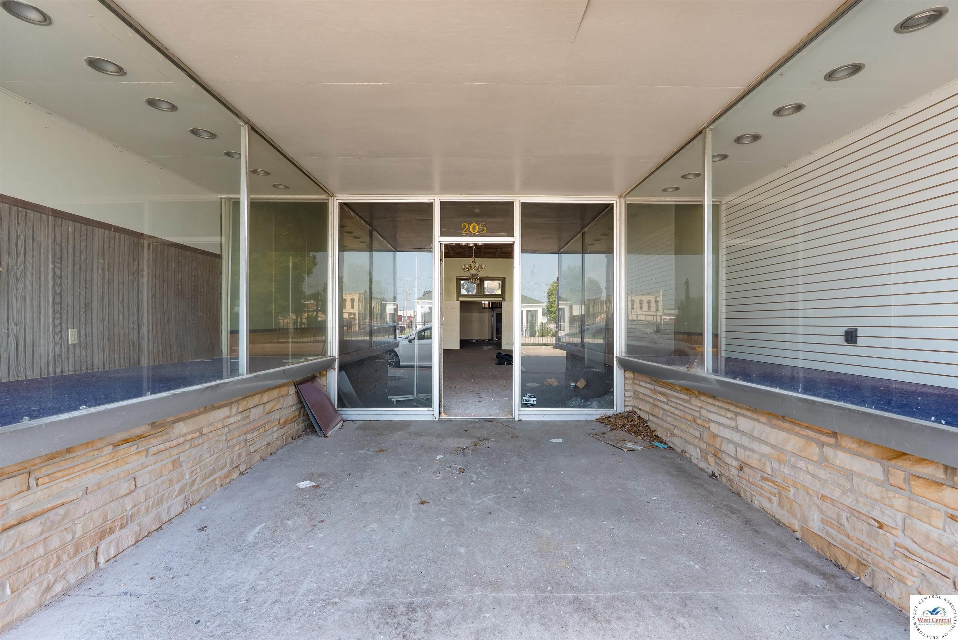 205 S Ohio Avenue – photo 4