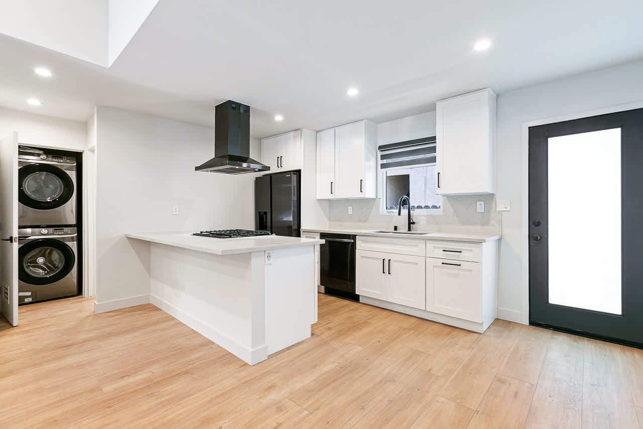 10418 Regent St – photo 5