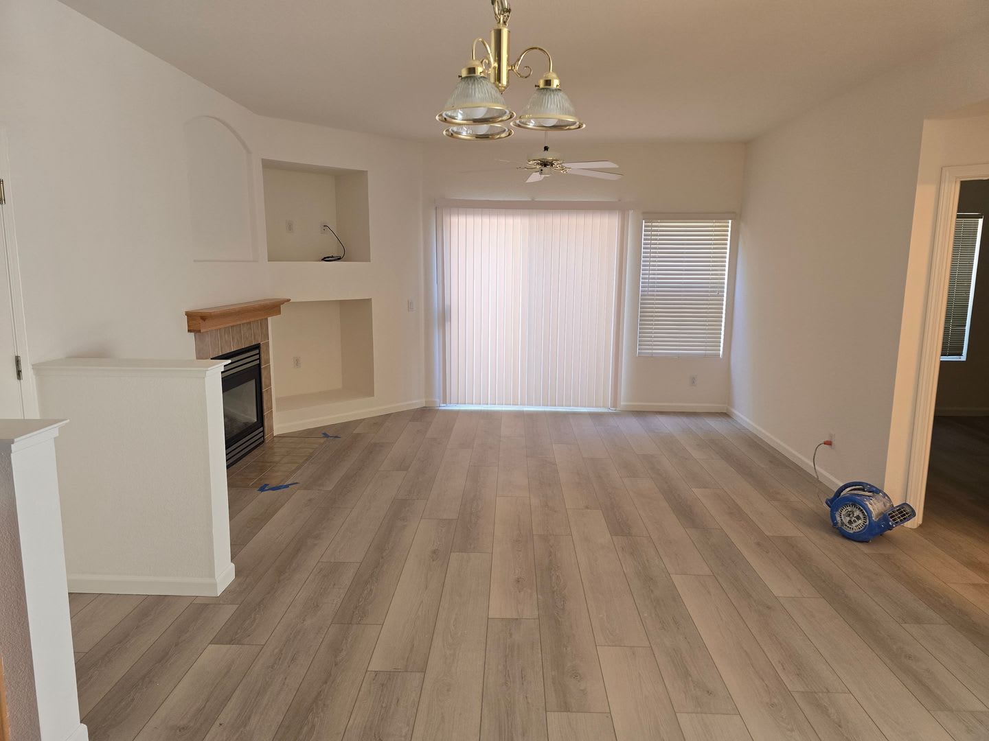 Welcome to your dream rental in Roseville! – photo 2
