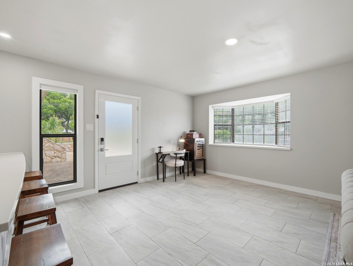 515 OAK PARK DR – photo 5