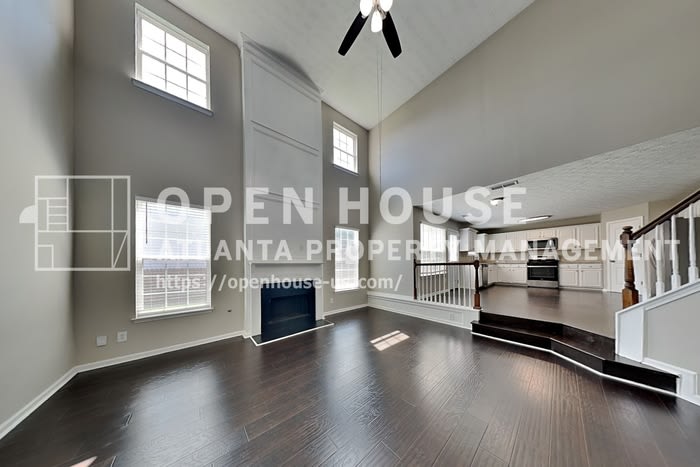2720 Austin Ridge Drive Northeast – photo 3