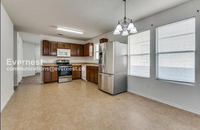 5636 Liberton Lane – photo 3