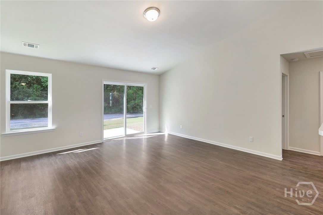 213 Willis Way – photo 4