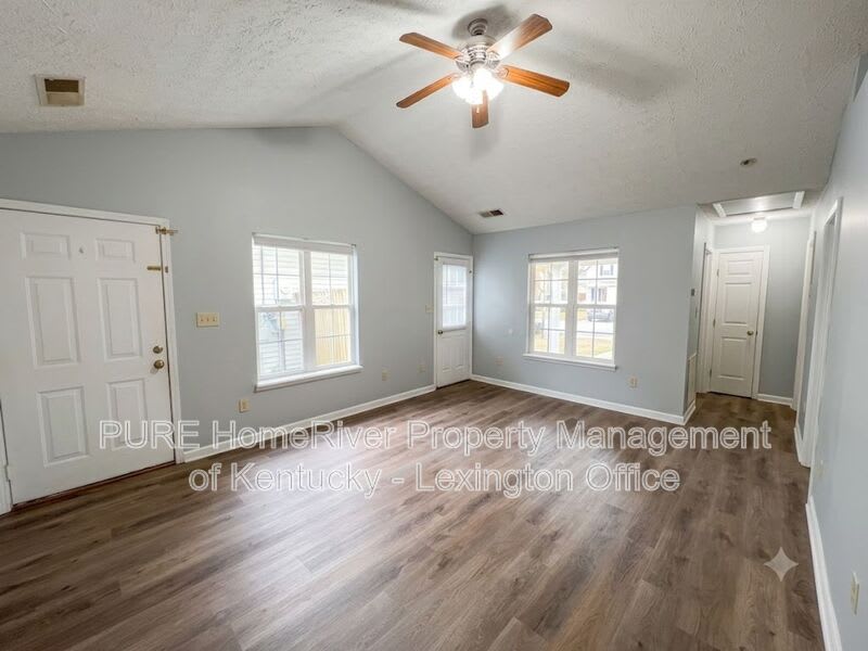 1034 Marshall Park Drive – photo 5
