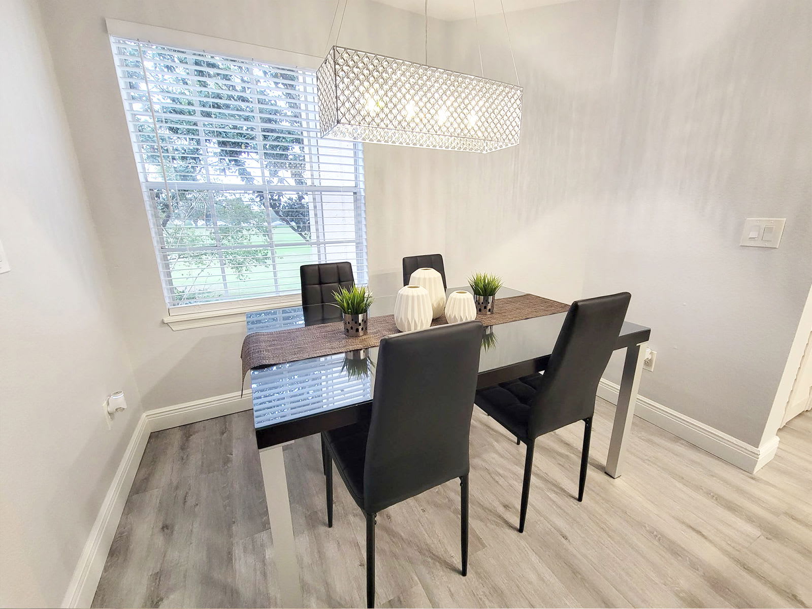 7230 Westpointe Boulevard – photo 3
