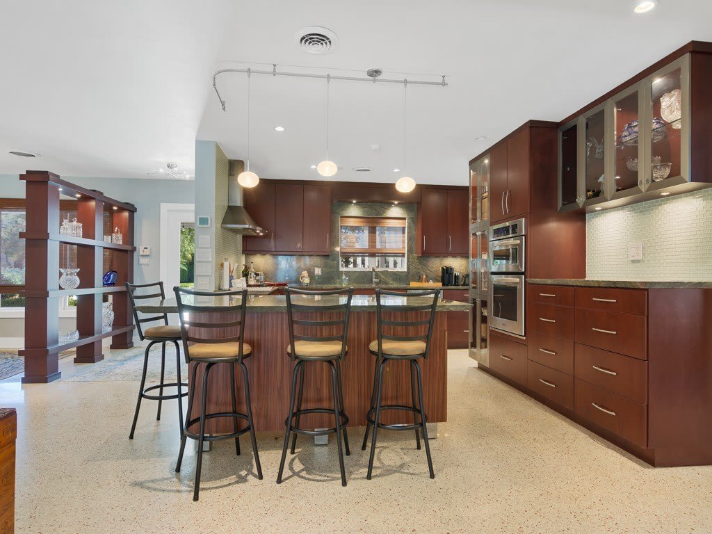 745 Iris Lane – photo 3