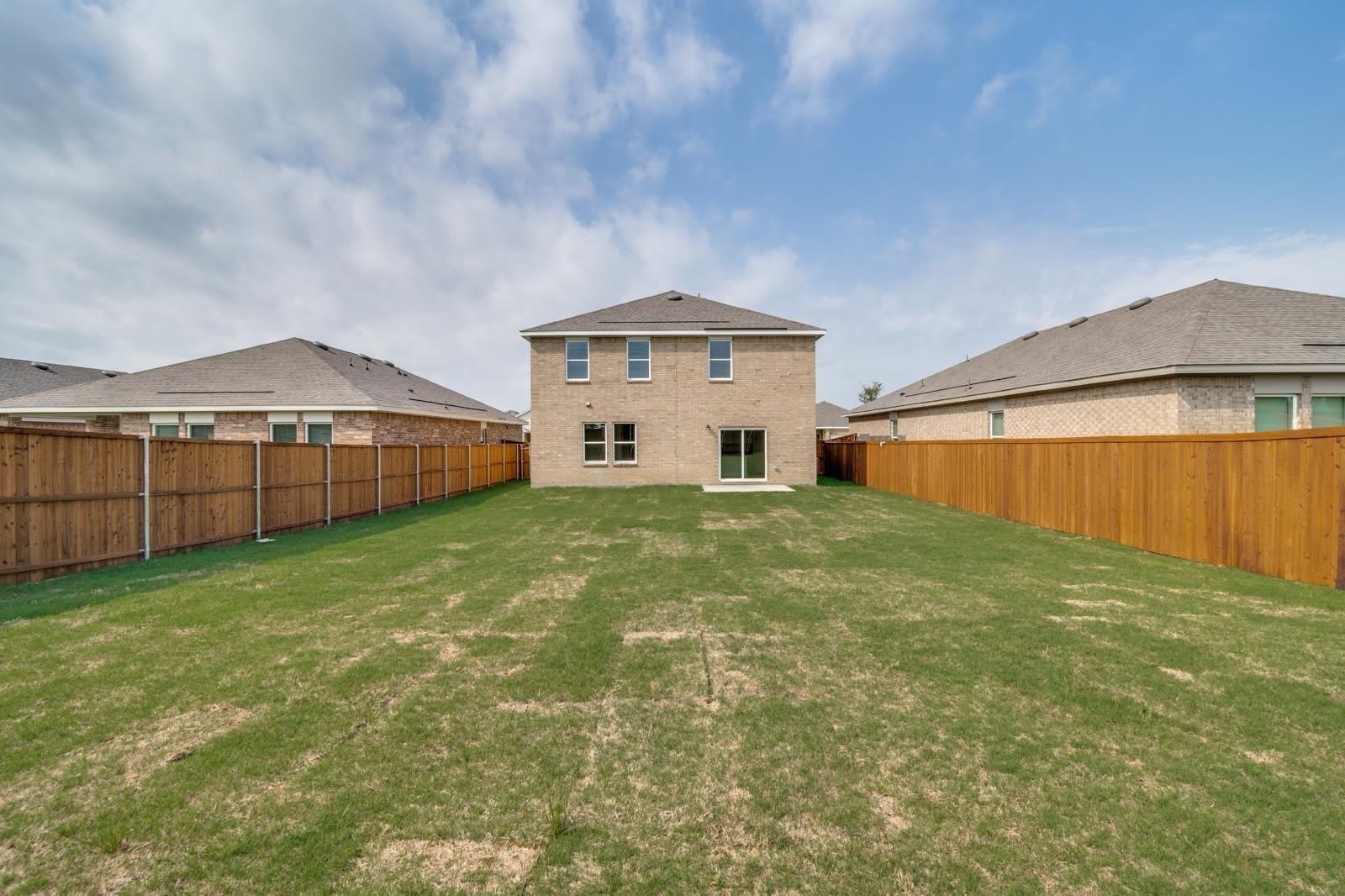 1876 Lockhart Drive – photo 2