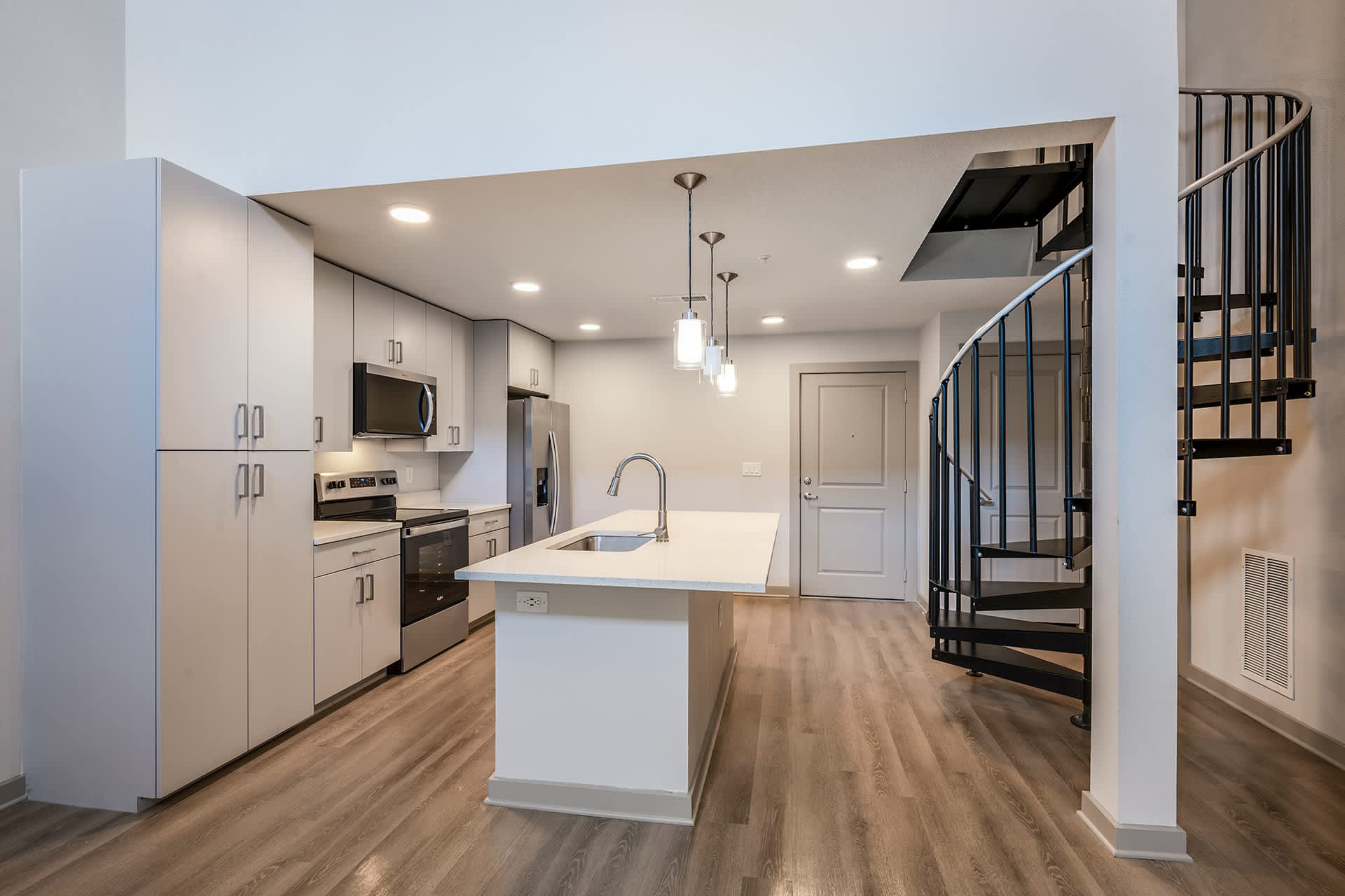 Madison Pointe Apartments – photo 4