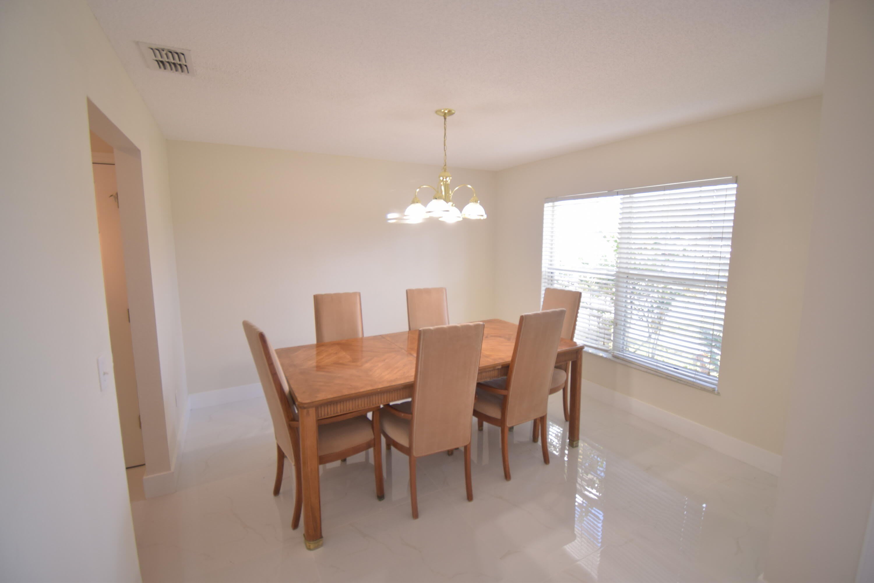 2198 SW Cameo Boulevard – photo 3