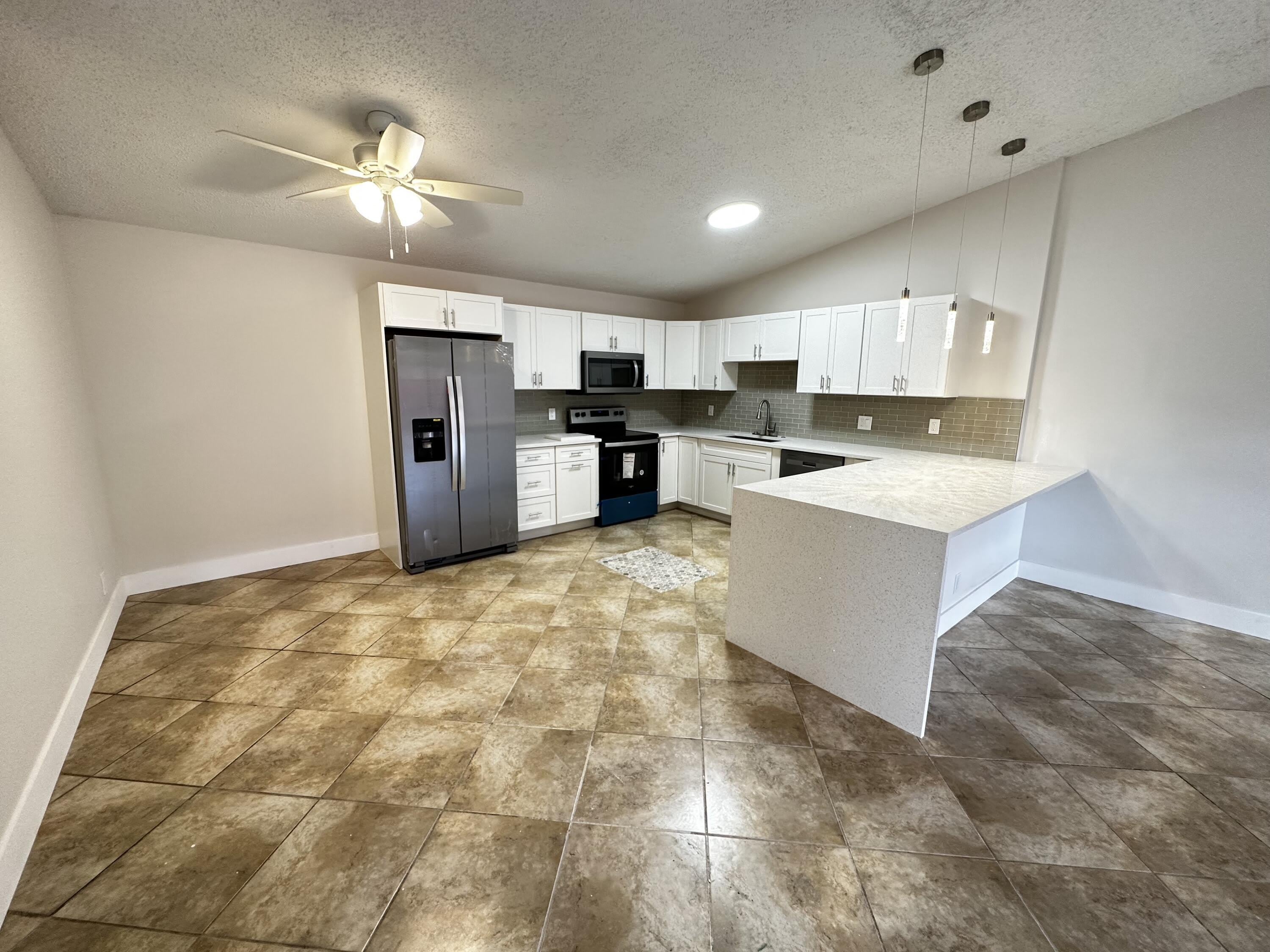 4326 Woodstock Drive – photo 4