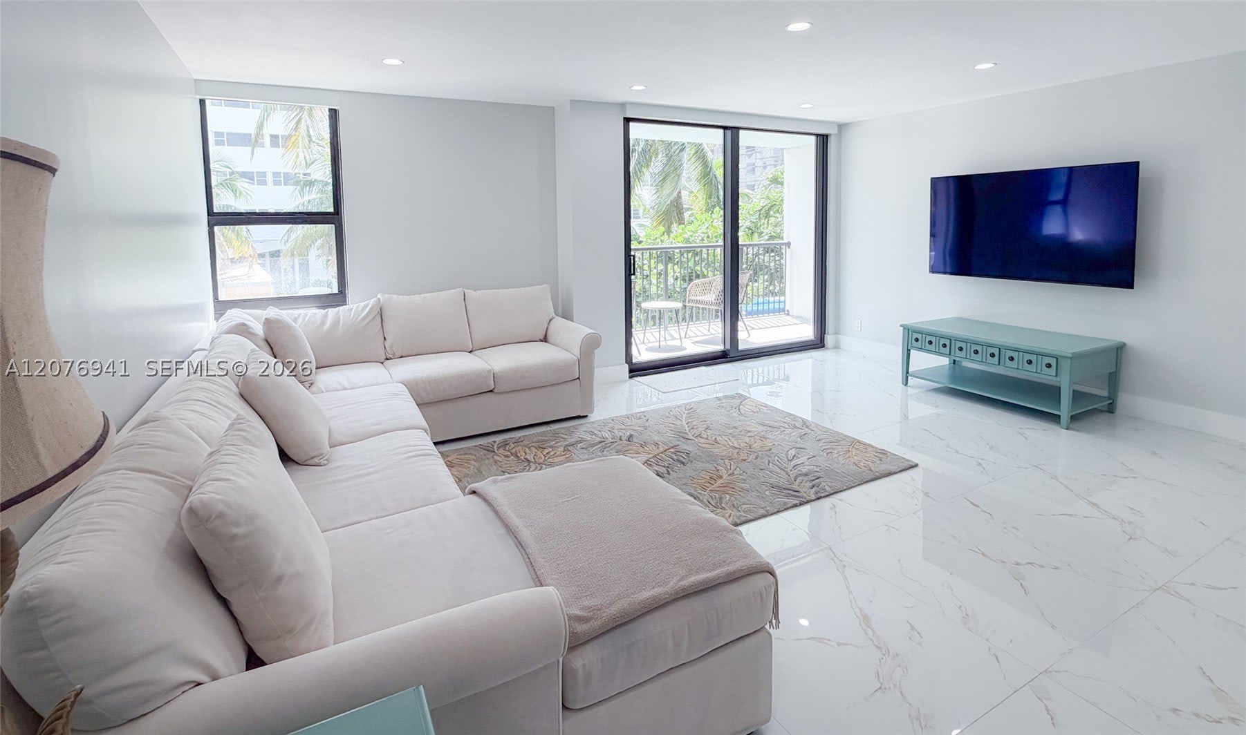 1800 Collins Ave – photo 3