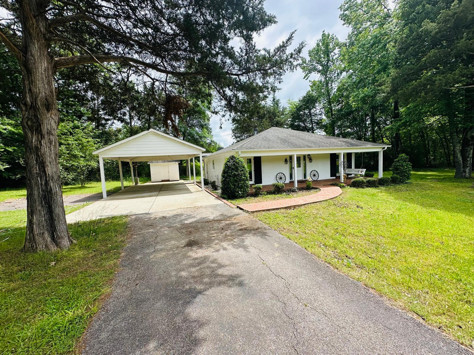 11887 E Holmes Rd – photo 2