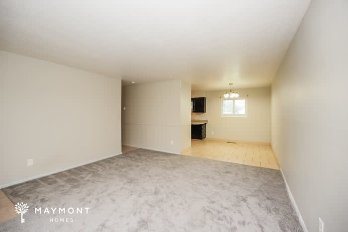 25120 Sandhurst Road – photo 5