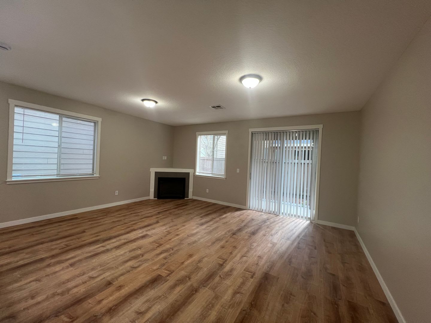 Recently Renovated Spacious 3 Bedroom Home With Fenced Yard Patio And 2 Car Garage With Move In Special – photo 4