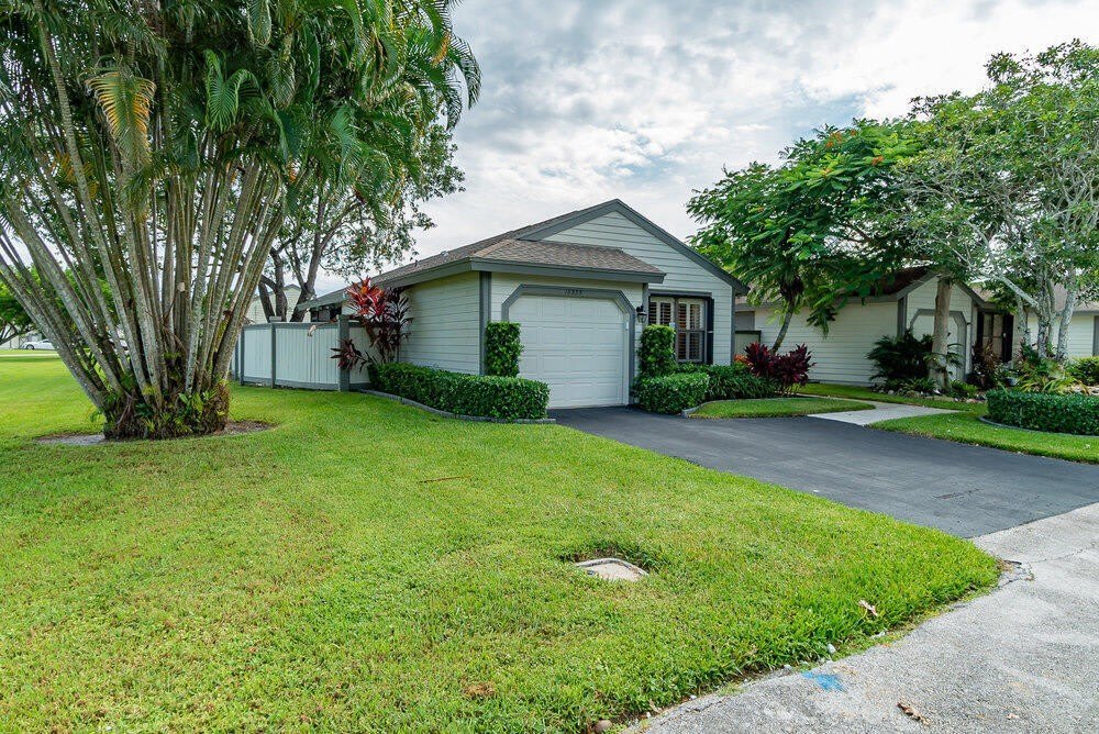 13335 Bedford Mews Court – photo 2