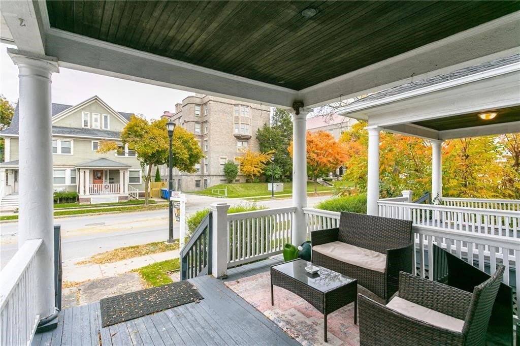 399 E University Avenue W – photo 3
