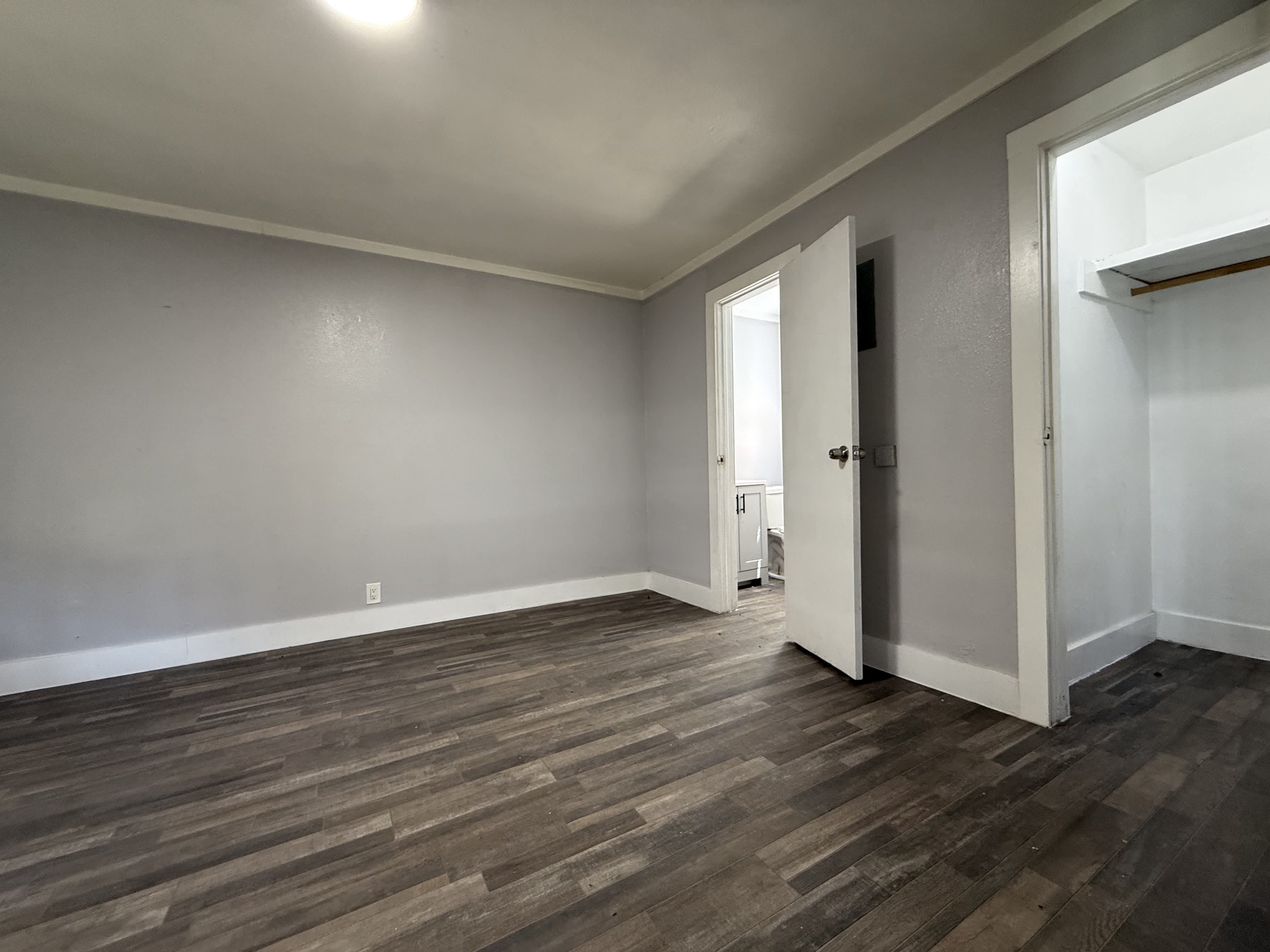 652 Riverside Dr – photo 5