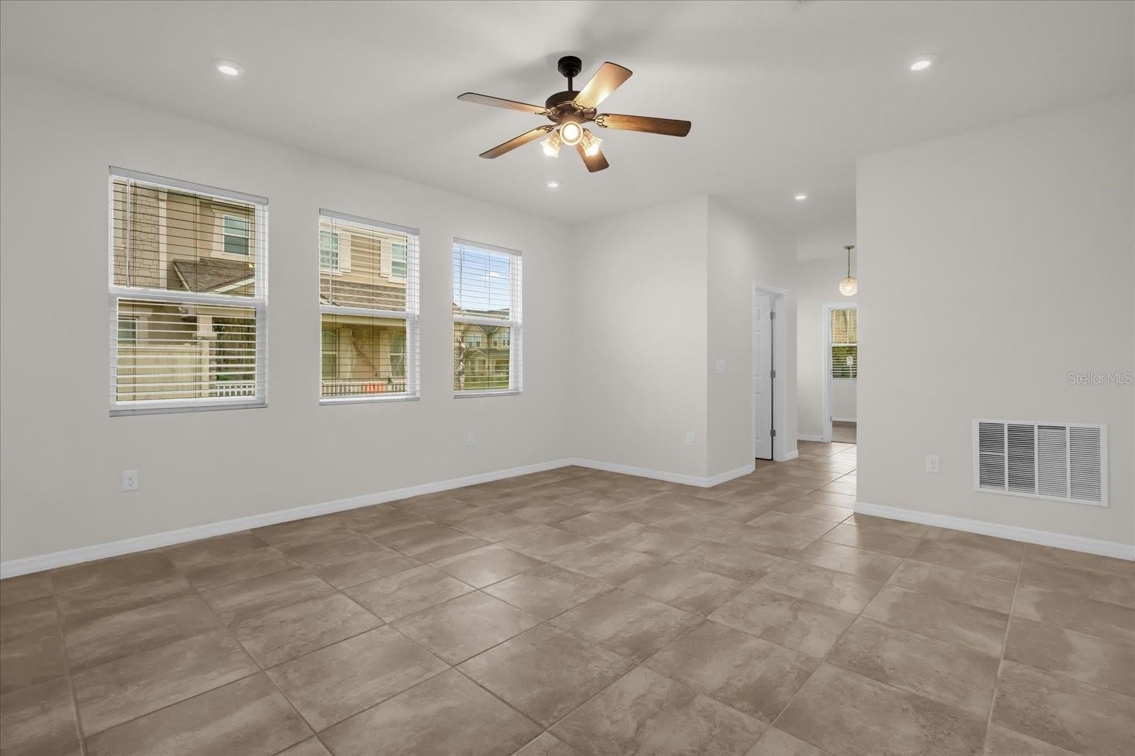 2444 VARENNA Loop – photo 5