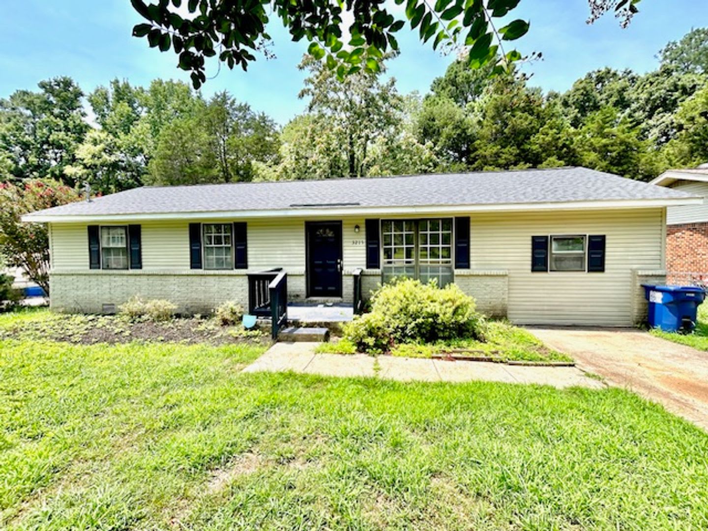 Charming 3 Bedroom Home for Rent – 3215 Delia Ln NW, Huntsville, AL – photo 1