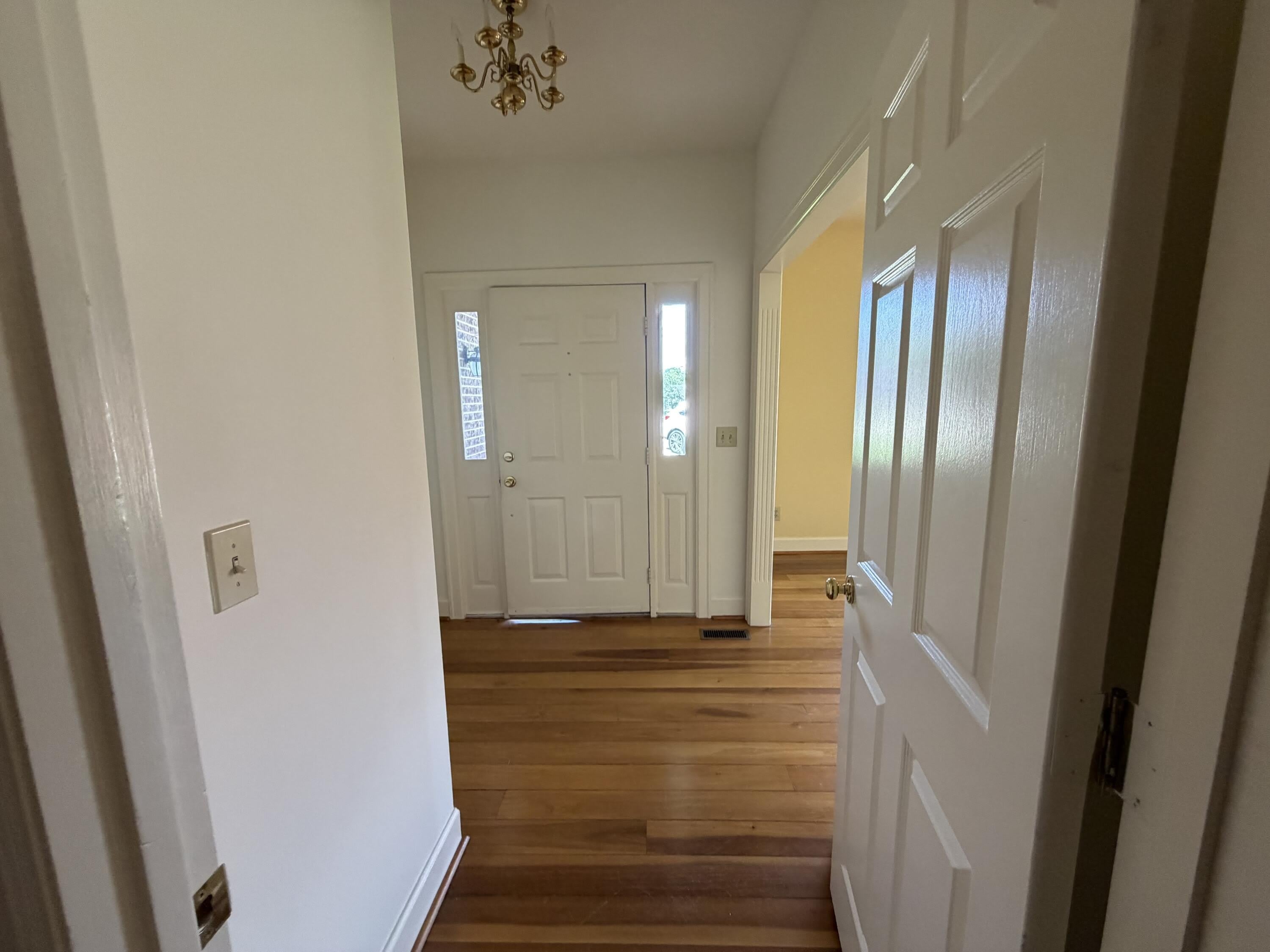 1112 Pepperhill Circle – photo 4