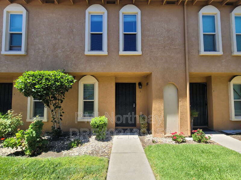 1206 Dana Dr – photo 2