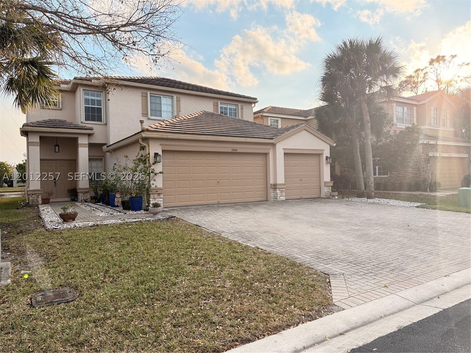 10434 White Pinto Ct – photo 2