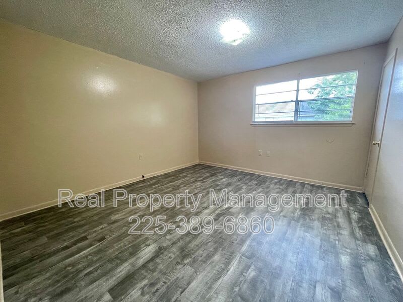 10952 Cherry Hill Ave. – photo 5