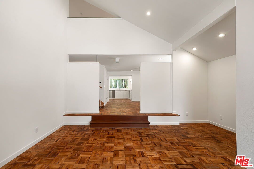 10311 Clusterberry Ct – photo 5