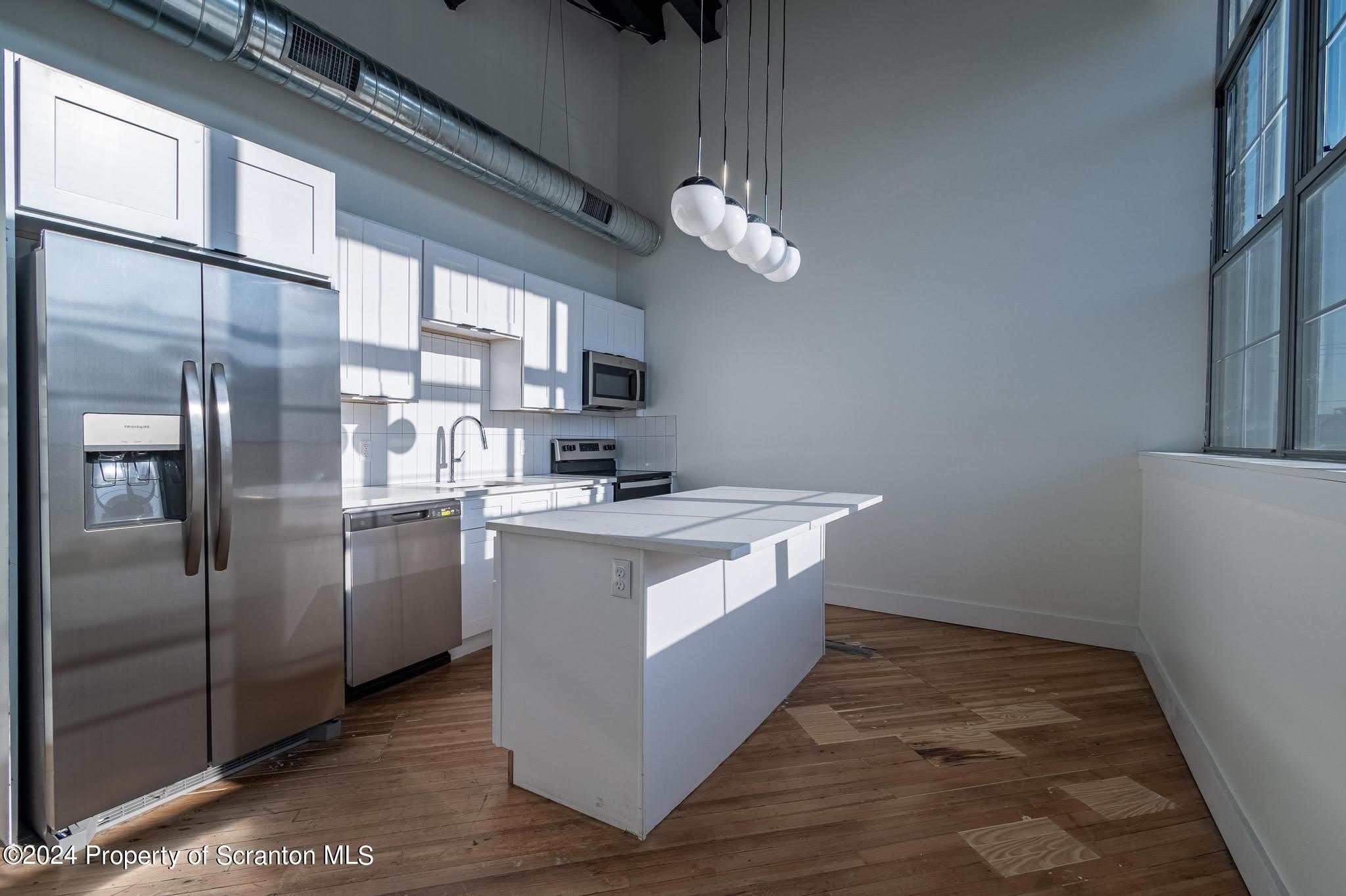 438 Penn Ave – photo 5