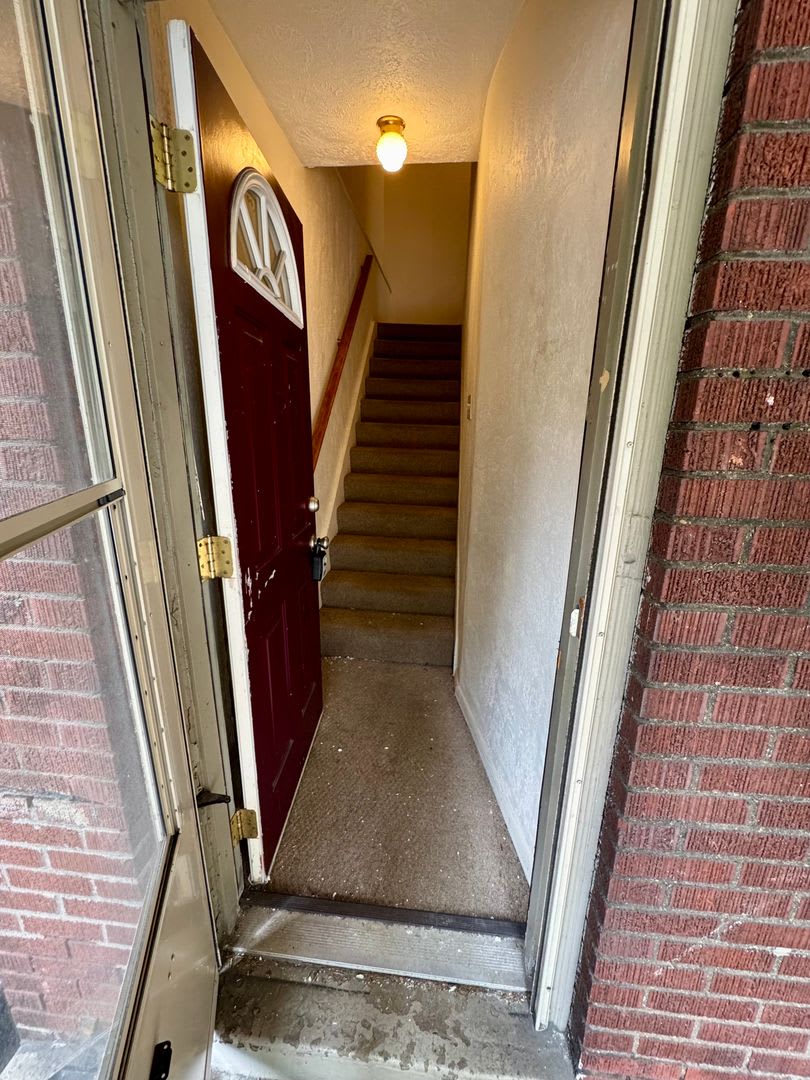 215 Spencer Avenue – photo 4