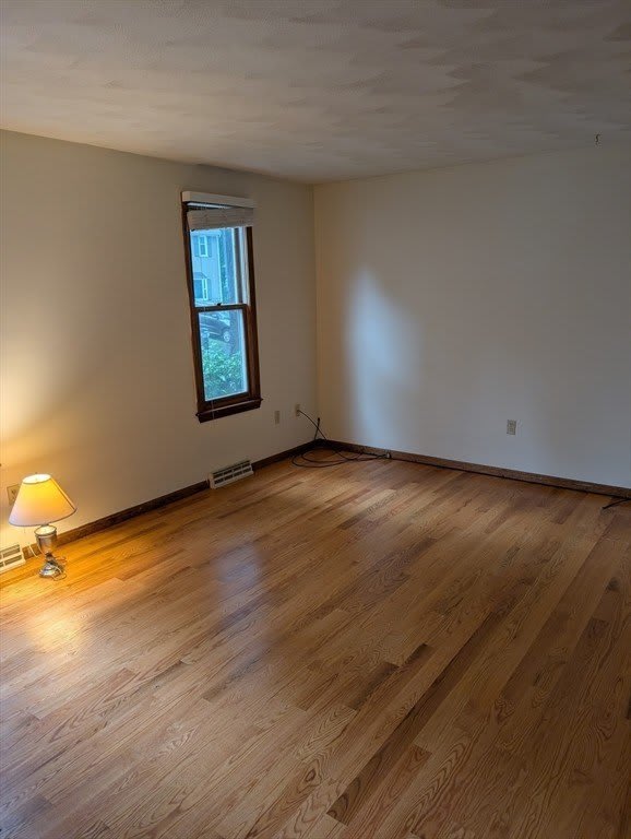 328 Wellman Ave. – photo 4