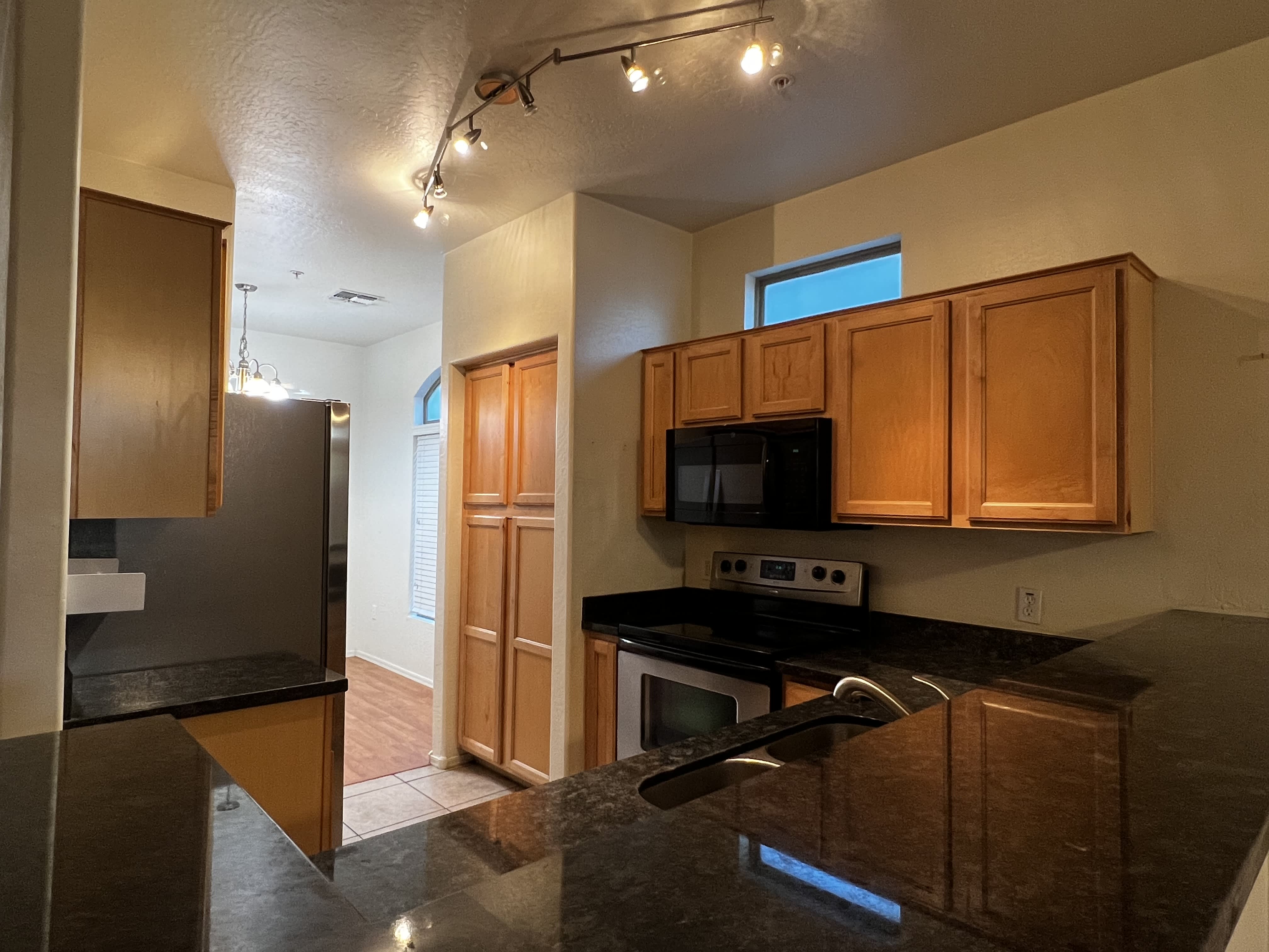 2250 E Deer Valley Rd Unit 21 – photo 5
