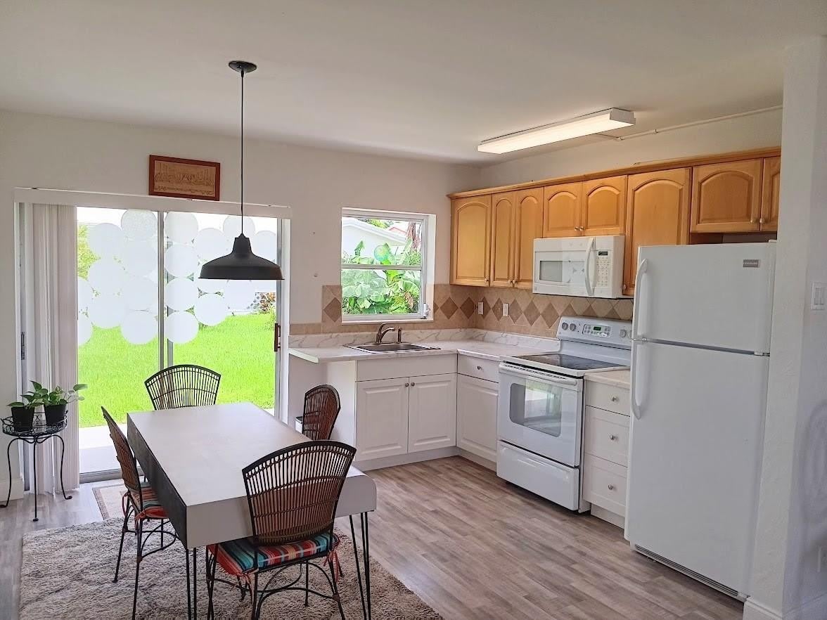 7105 Nw 74Th Place – photo 3