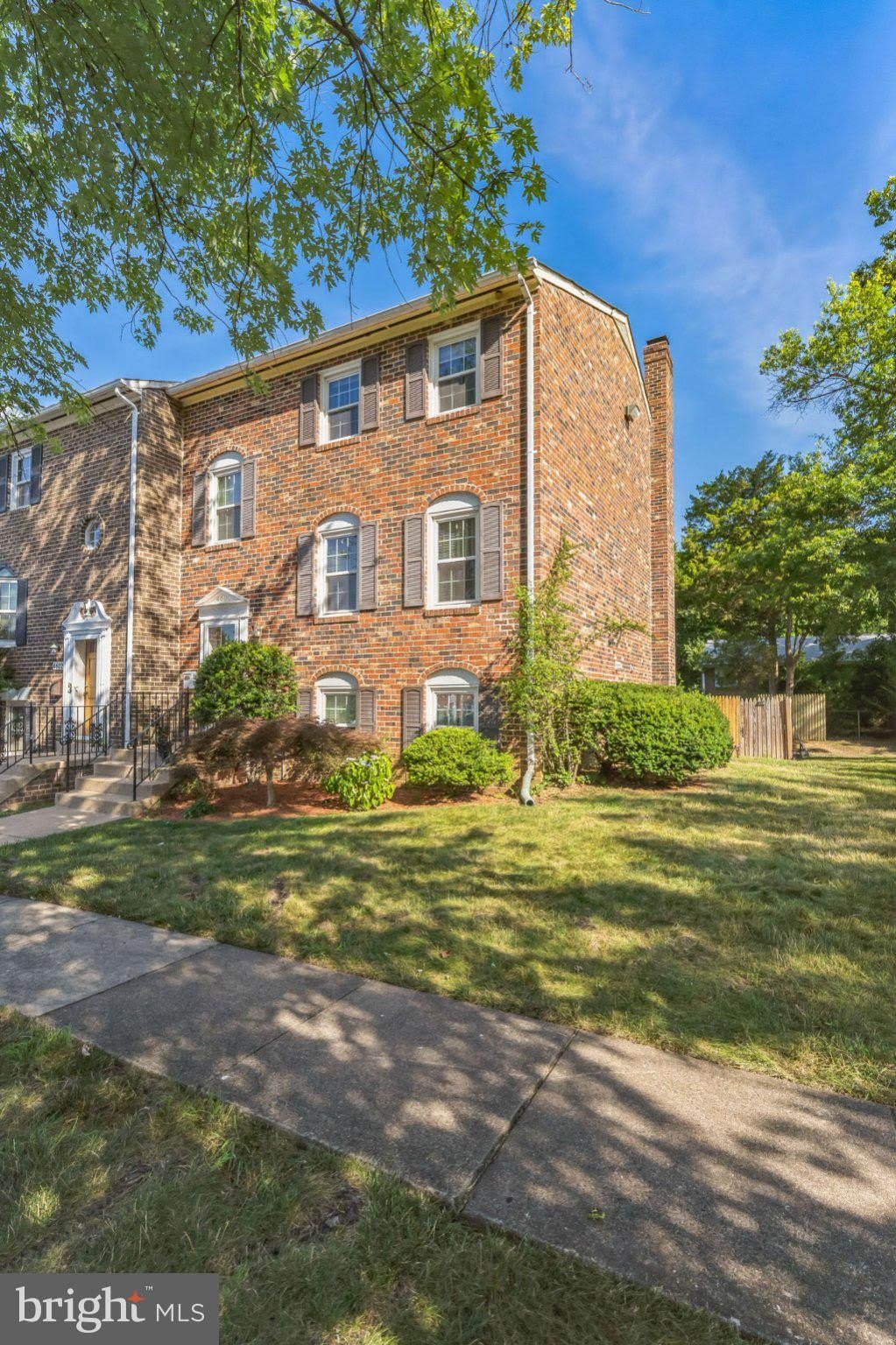 4600 LINMAR Court – photo 1