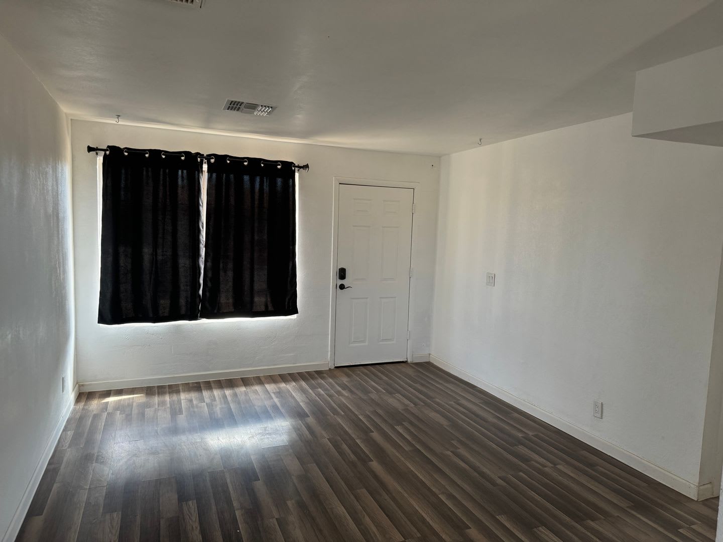Cozy Coolidge Home For You – photo 2